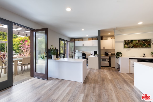 Building Photo - 1070 Amoroso Pl