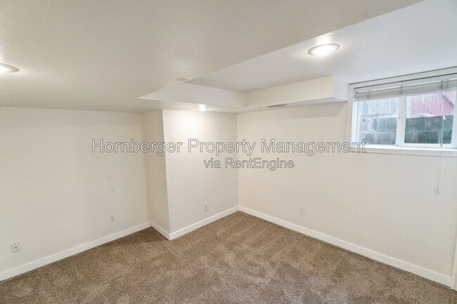 Building Photo - 11 E Rich Ave