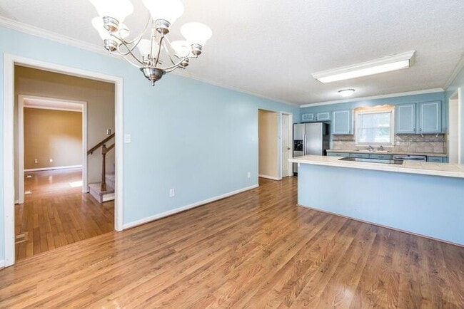 Building Photo - 3BD/1BA Home in Hickory