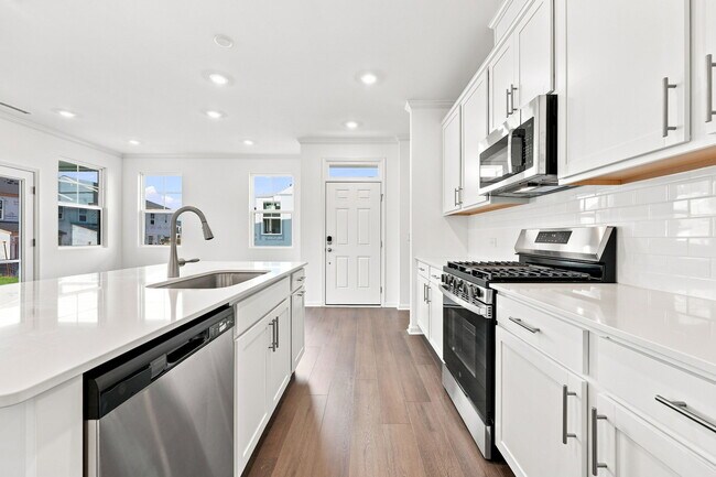 Building Photo - 219 Deercroft Dr
