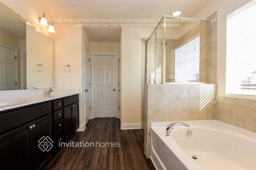 Building Photo - 167 Sassafras Rd