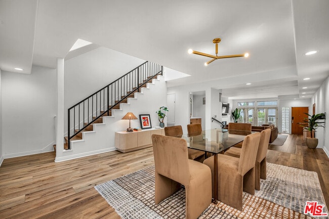 Building Photo - 20 Voyage St