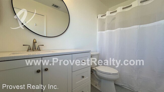 Building Photo - 3 br, 2 bath House - 7609 Kenyon Ave