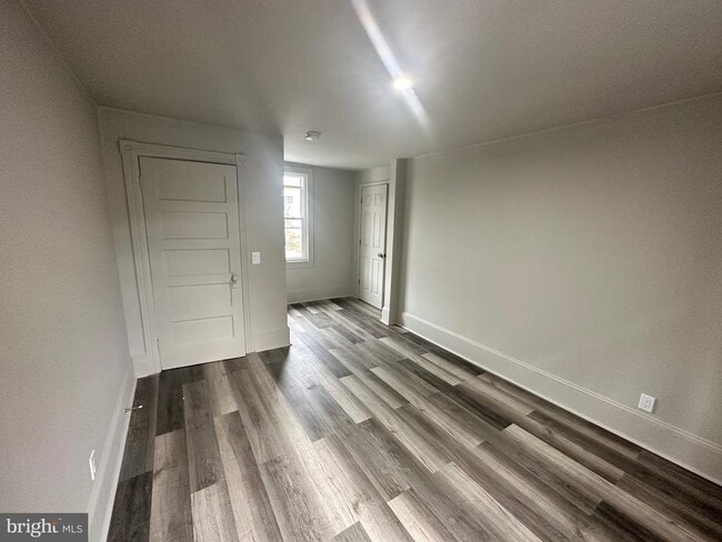 Building Photo - 113 N Coal St