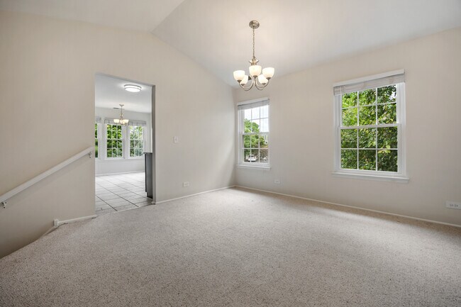 Building Photo - 164 White Branch Ct