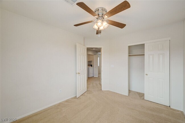 Building Photo - 9408 Santana Siesta Ave