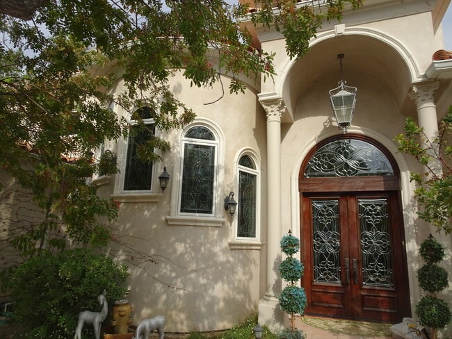 Primary Photo - 4335 Jubilo Dr