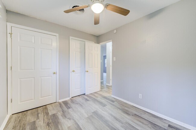 Building Photo - 6837 St Olaf Dr