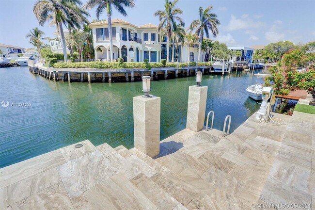 Building Photo - 750 Marine Dr