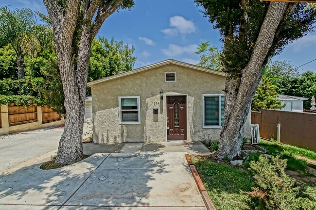 Building Photo - 1741 2nd St.