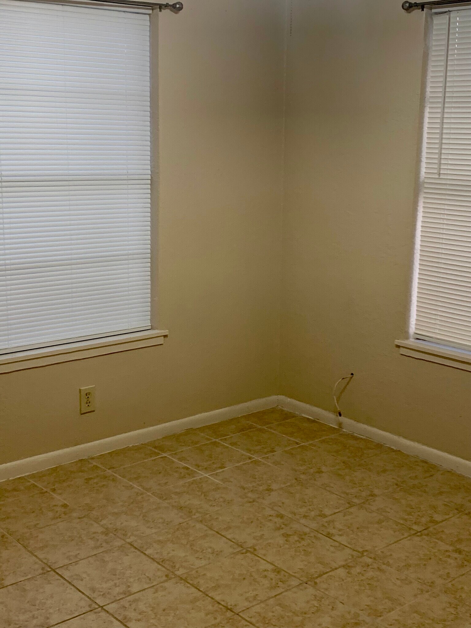 Building Photo - 116 Stricklen Ave