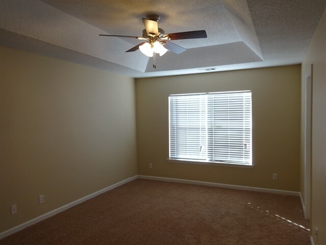 Building Photo - 3 Mallorys Ct