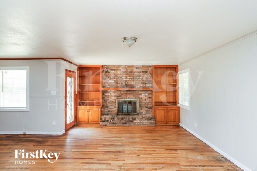 Building Photo - 3424 Chaffin Dr