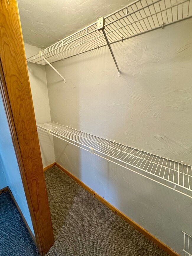 Building Photo - 111 S Ohio St