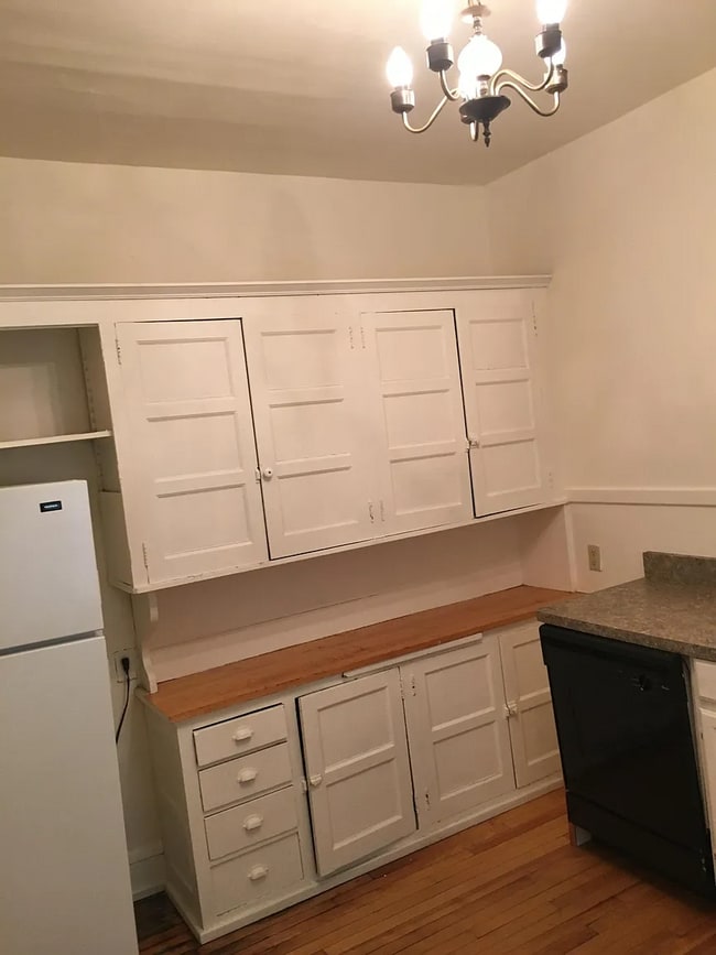 Building Photo - 2222 N Girard Ave