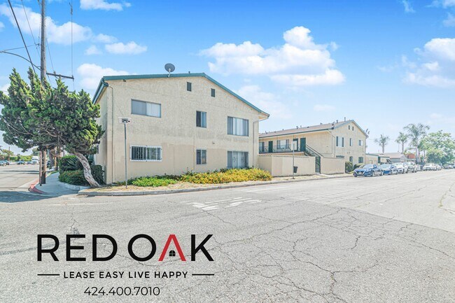 Building Photo - 3021 N Santa Fe Ave