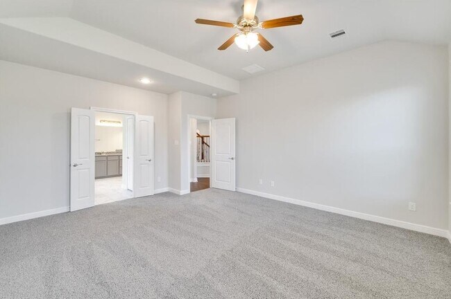 Building Photo - 18906 Whistling Oaks Dr