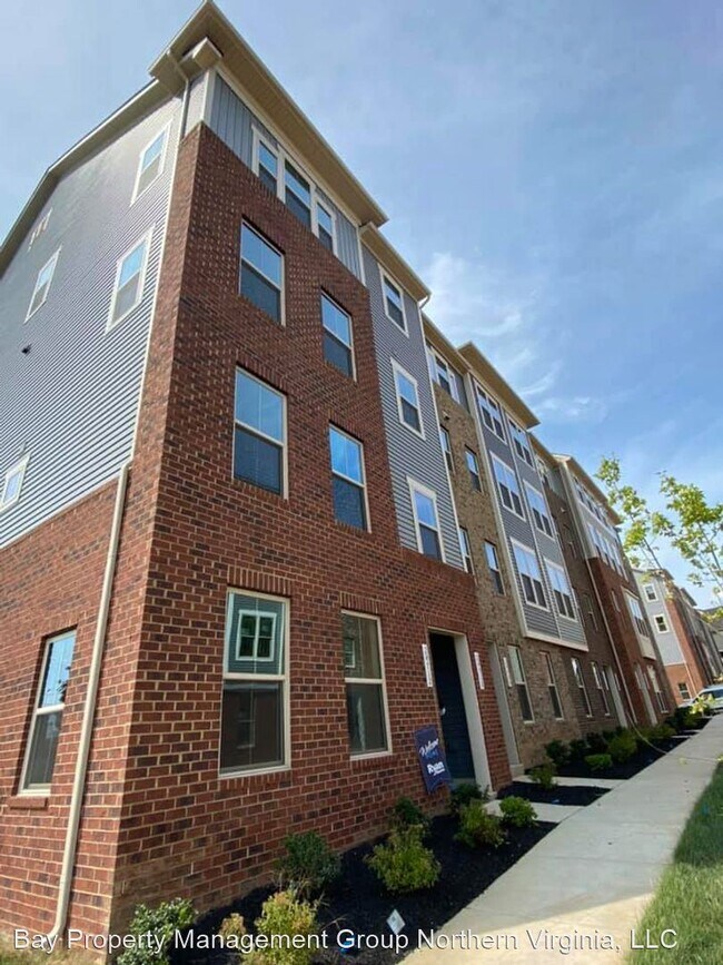 Building Photo - 3 br, 2.5 bath House - 24710 Pantzlaff Far...