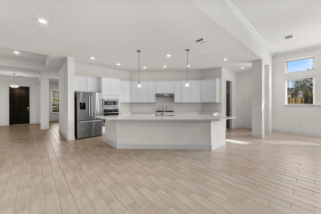 Building Photo - 3839 Balentine