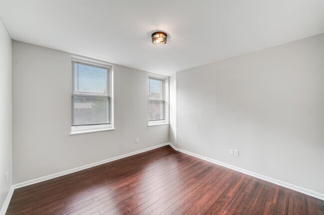 Building Photo - 316-1301-3-324 Jefferson St