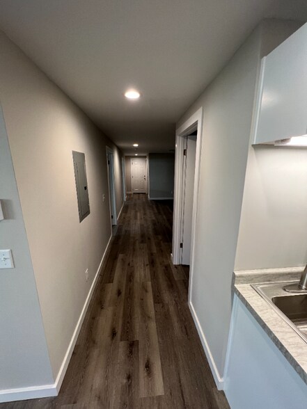 Building Photo - 800 S 4th St