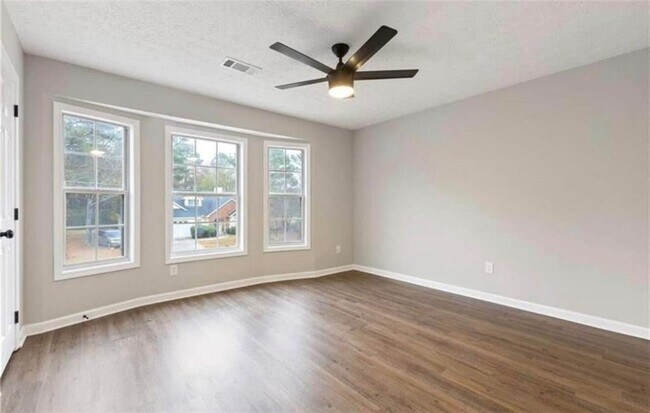 Building Photo - 934 Bay Ridge Dr