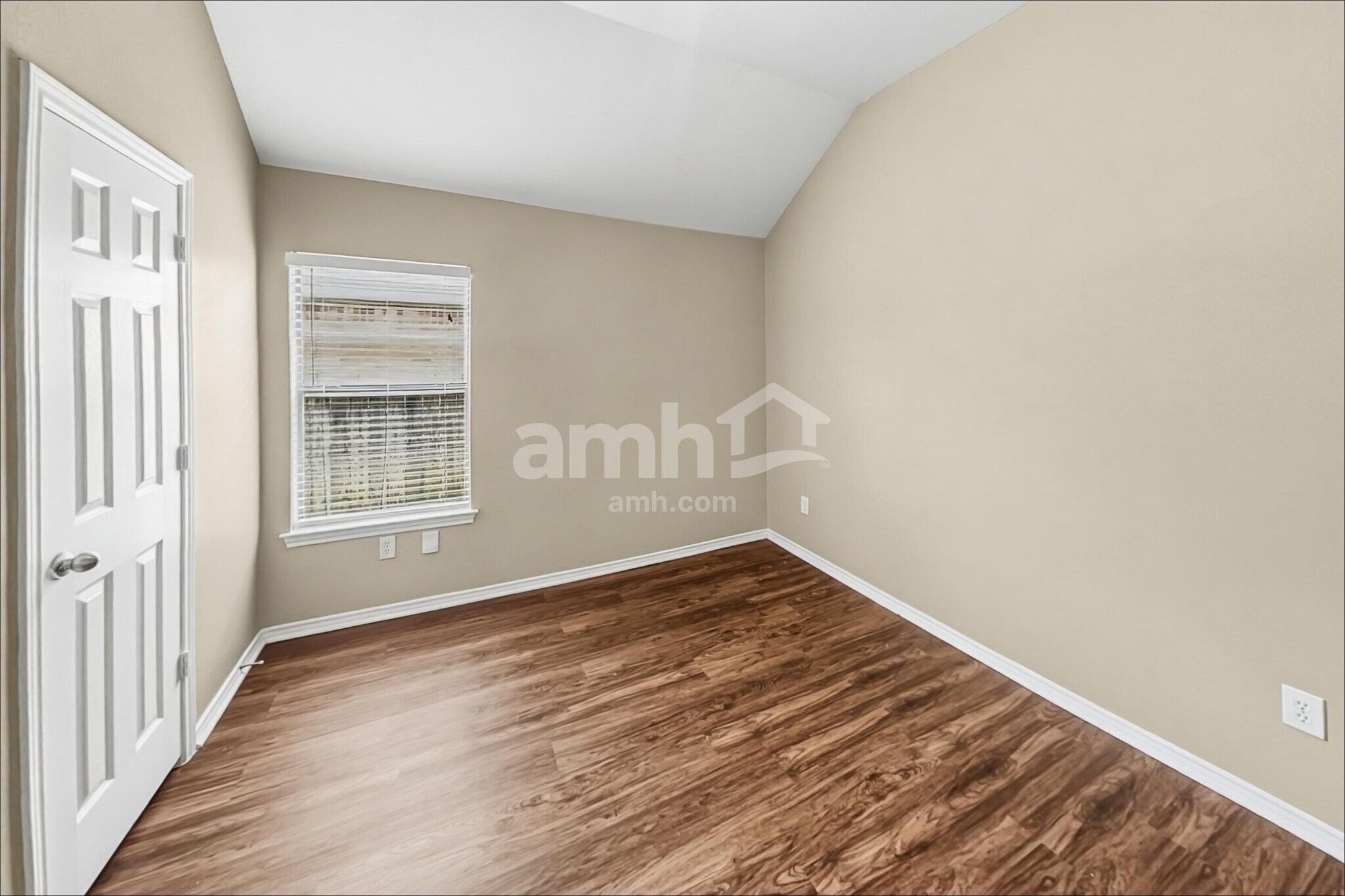 Building Photo - 2411 Morgan Ridge Ln
