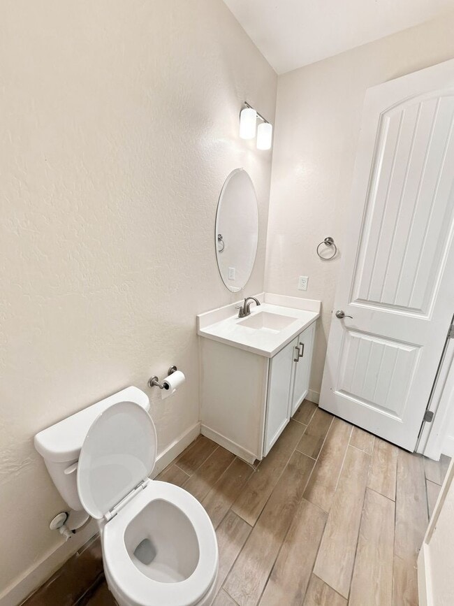 Building Photo - Luxury SMART HOME For Rent!