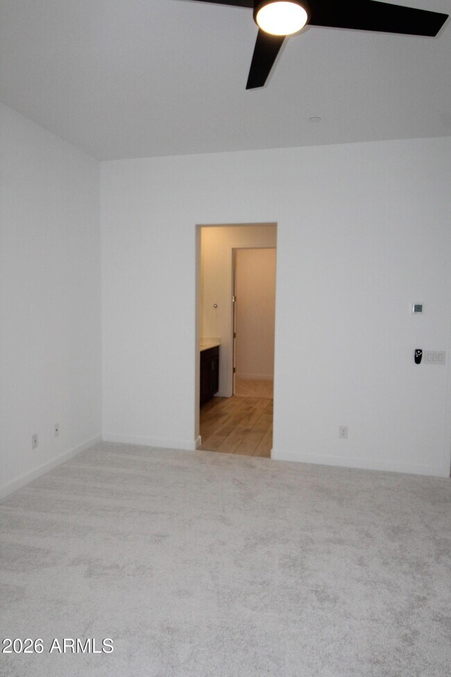 Building Photo - 3831 E Rainbow Dr