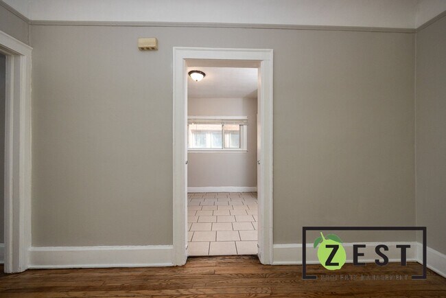 Building Photo - 3740 Tyler St