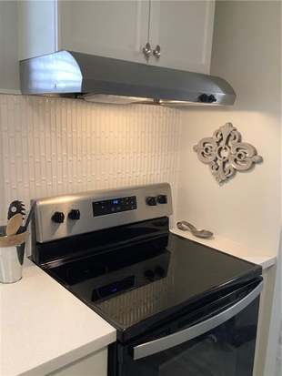 Building Photo - 18081 SE Country Club Dr