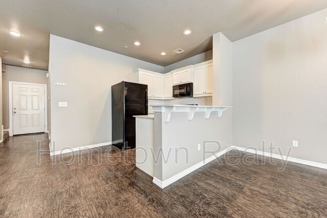 Building Photo - 788 SW 13th St