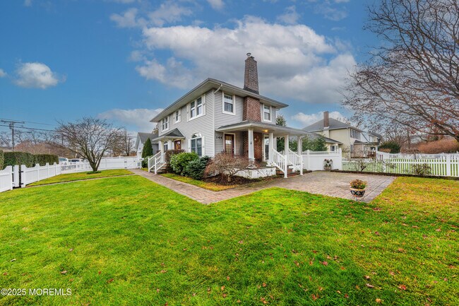 Building Photo - 146 Bath Ave