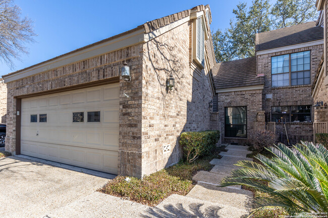 Building Photo - 14110 Vistawood-