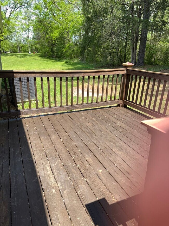 Building Photo - Newly Renovated 3-bedroom, 2 Bath Home with 1 Acre Lot!