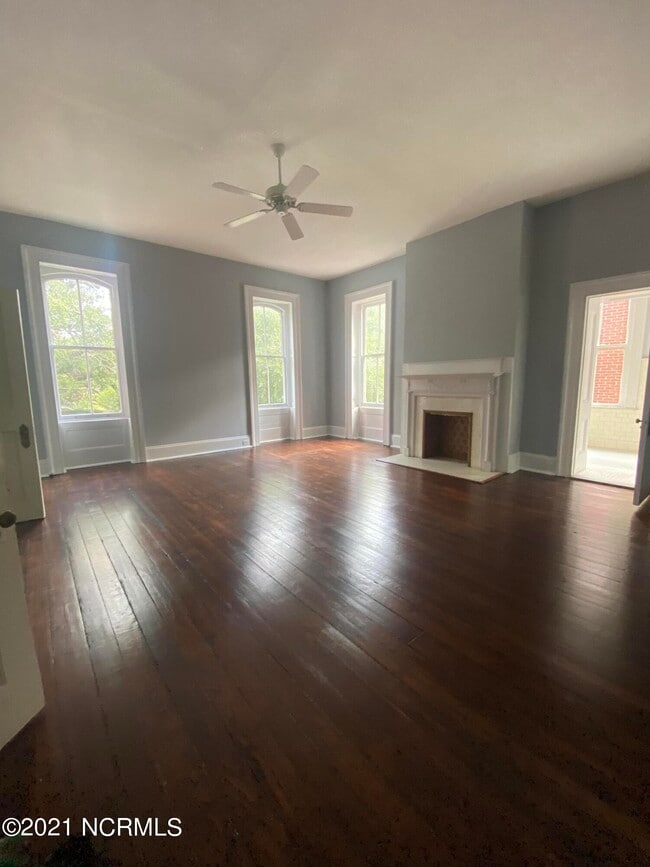 Building Photo - 202 S 3rd St