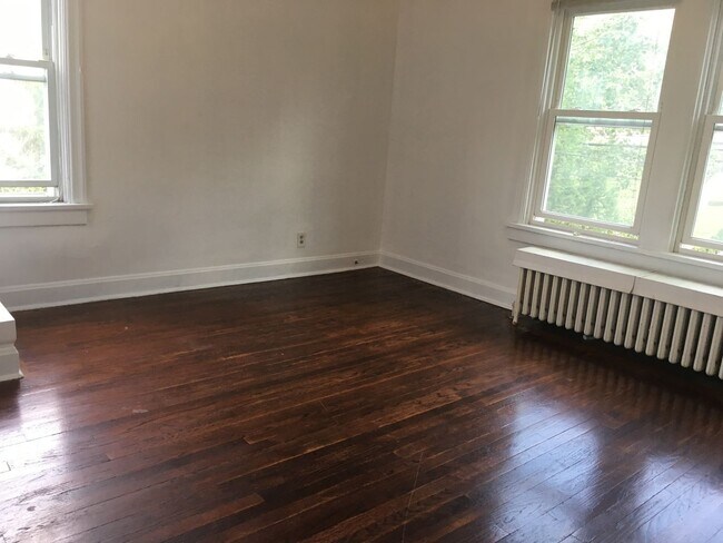 Building Photo - 5626 Wilkins Ave