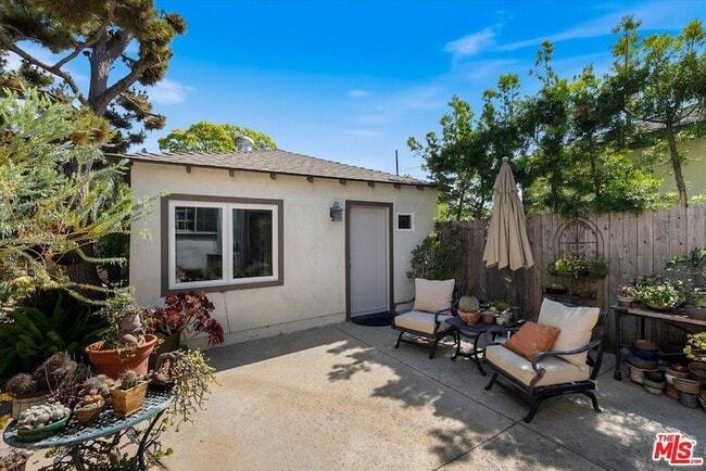 Building Photo - 2401 21st St