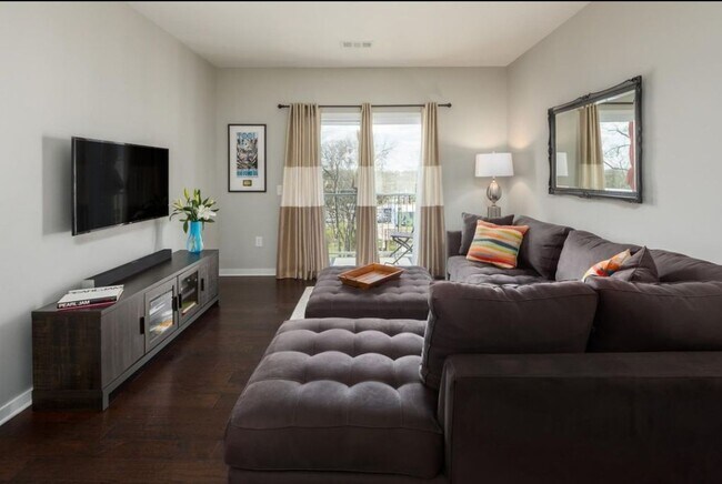 Building Photo - 1118 Litton Ave