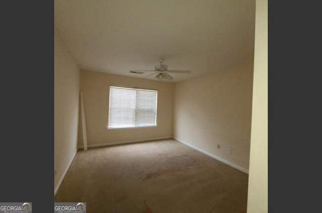 Building Photo - 2290 Nicole Dr