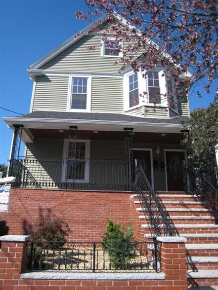 Building Photo - 20 Dartmouth St