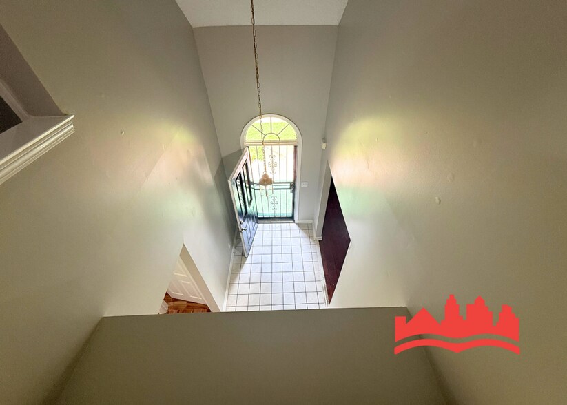 Building Photo - Welcome home!