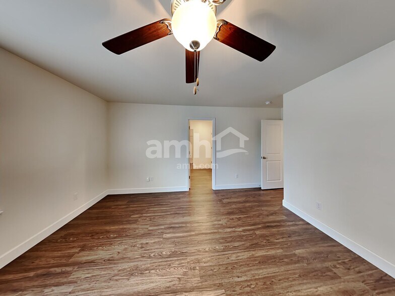Building Photo - 10605 138th St Ct E