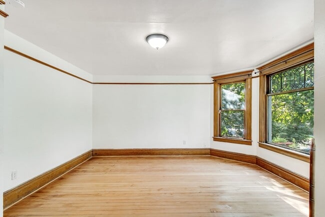 Building Photo - 510 S 14th St