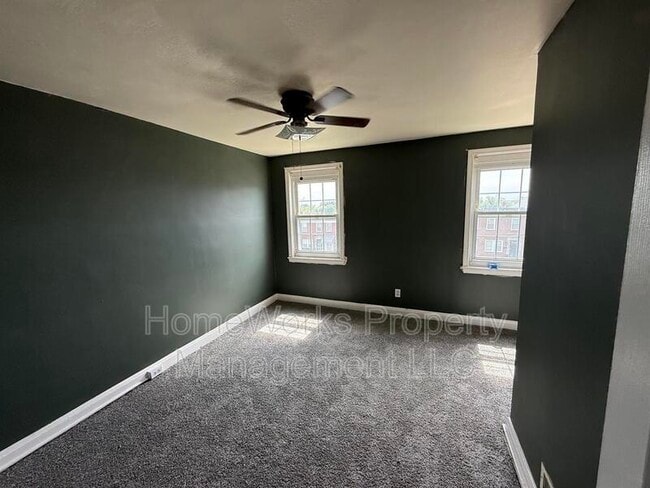 Building Photo - 3844 Elmley Ave