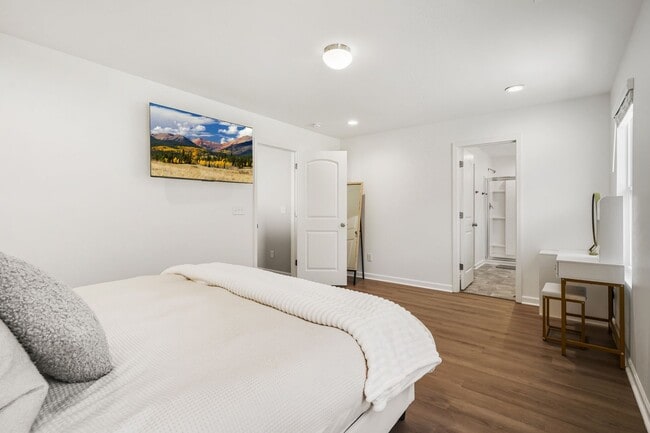 Building Photo - Energy-Efficient 3-Bed, 2.5-Bath Home in B...
