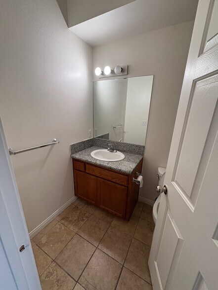 Bathroom - 7327 Bakman Ave