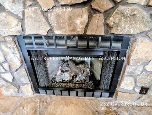 Building Photo - 252 Overbrook Dr