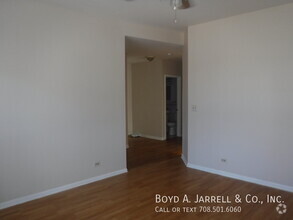 Building Photo - Washington Park: $1,350 rent, 4br, 2ba uni...