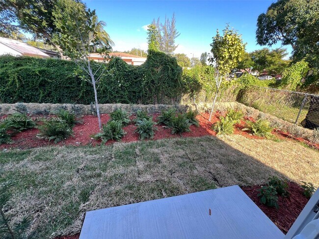 Building Photo - 4615 NW 15th Ct